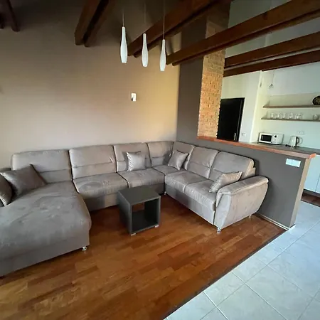 Rrr 2 Apartment